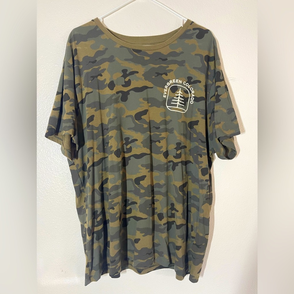 Old Navy T-Shirt